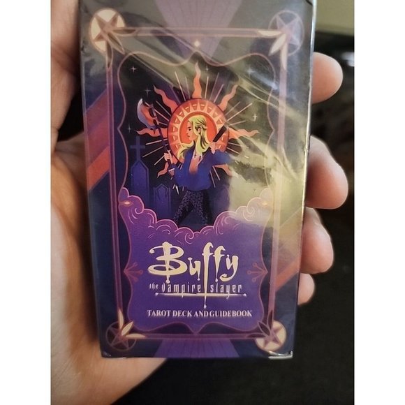 Buffy the Vampire Slayer Tarot Deck - Picture 1 of 2